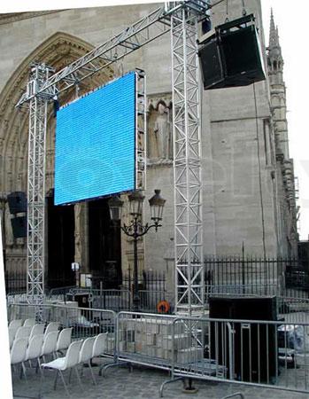 Visuel Ordination à Notre Dame de Paris