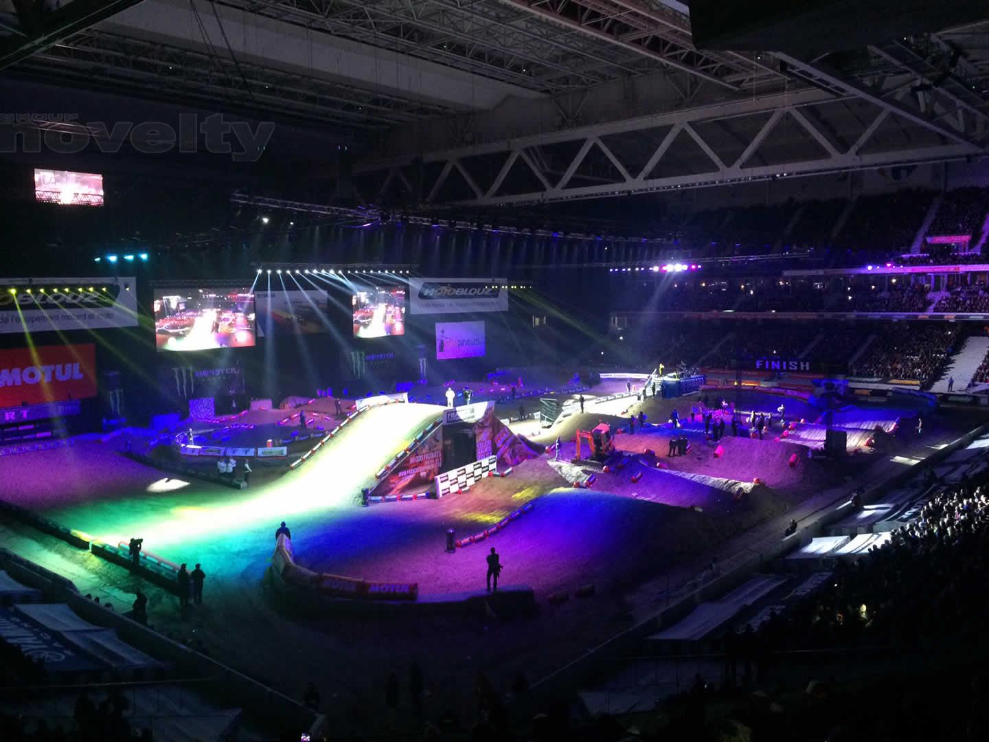 Visuel Le Groupe NOVELTY roule pour Le Supercross de Lille