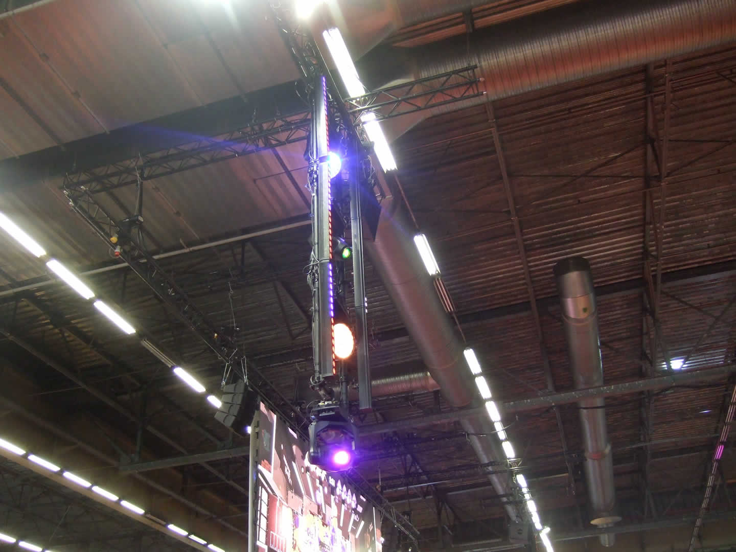 Alternative text - 2018-07-05 Stand Nintendo Japan Expo_Paris-Nord Villepinte_RevolutionR